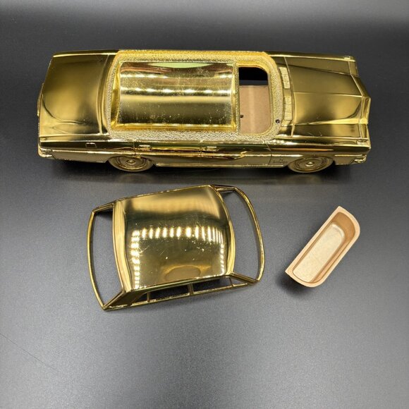Vintage Nissan President Gold Car Cigarette Case Ashtray‎ Music Box Rare - Picture 5 of 10